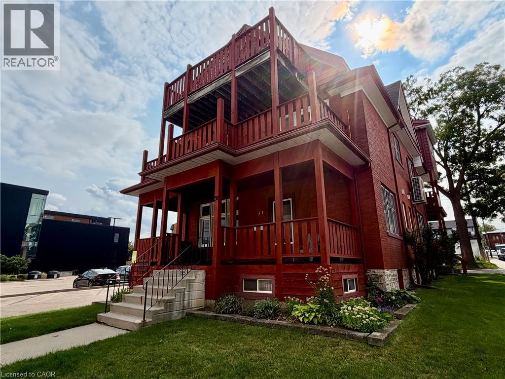 31 REGINA Street N Unit# G, Waterloo, Ontario