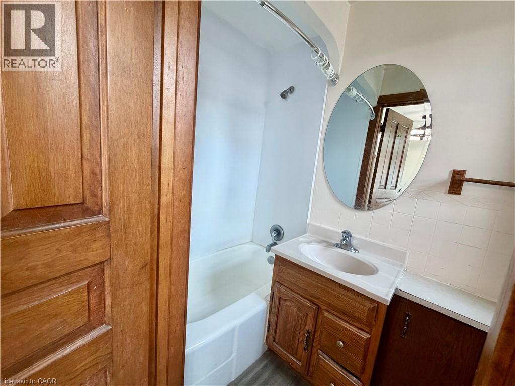 31 Regina Street N Unit# G, Waterloo, Ontario  N2J 2Z9 - Photo 10 - 40855180