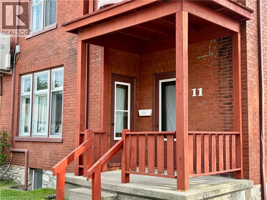 31 N Regina Street Unit# F, Waterloo, Ontario  N2J 2Z9 - Photo 1 - 40855177