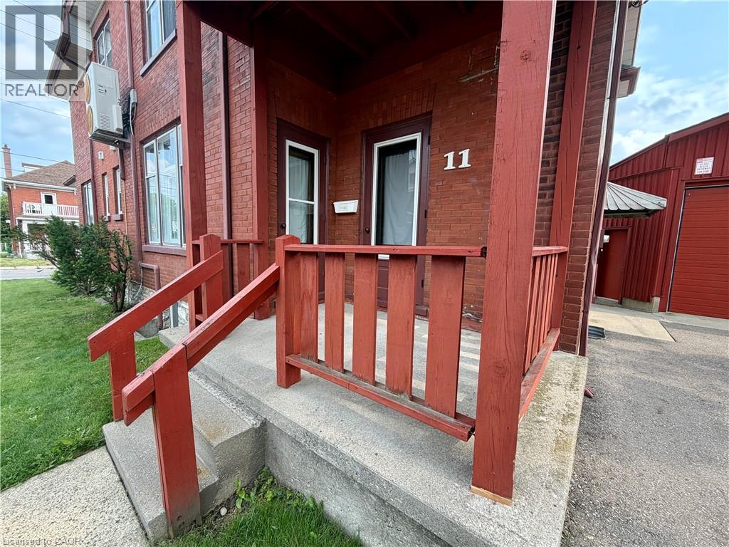 31 N Regina Street Unit# F, Waterloo, Ontario  N2J 2Z9 - Photo 24 - 40855177