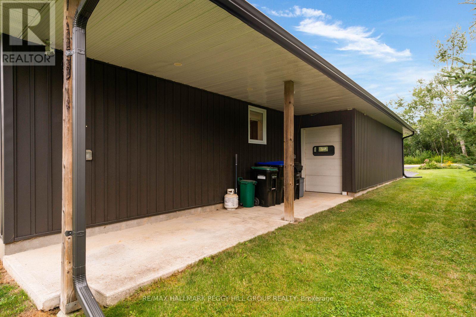 1053 Gill Road, Springwater, Ontario  L9X 1M1 - Photo 22 - S13667598