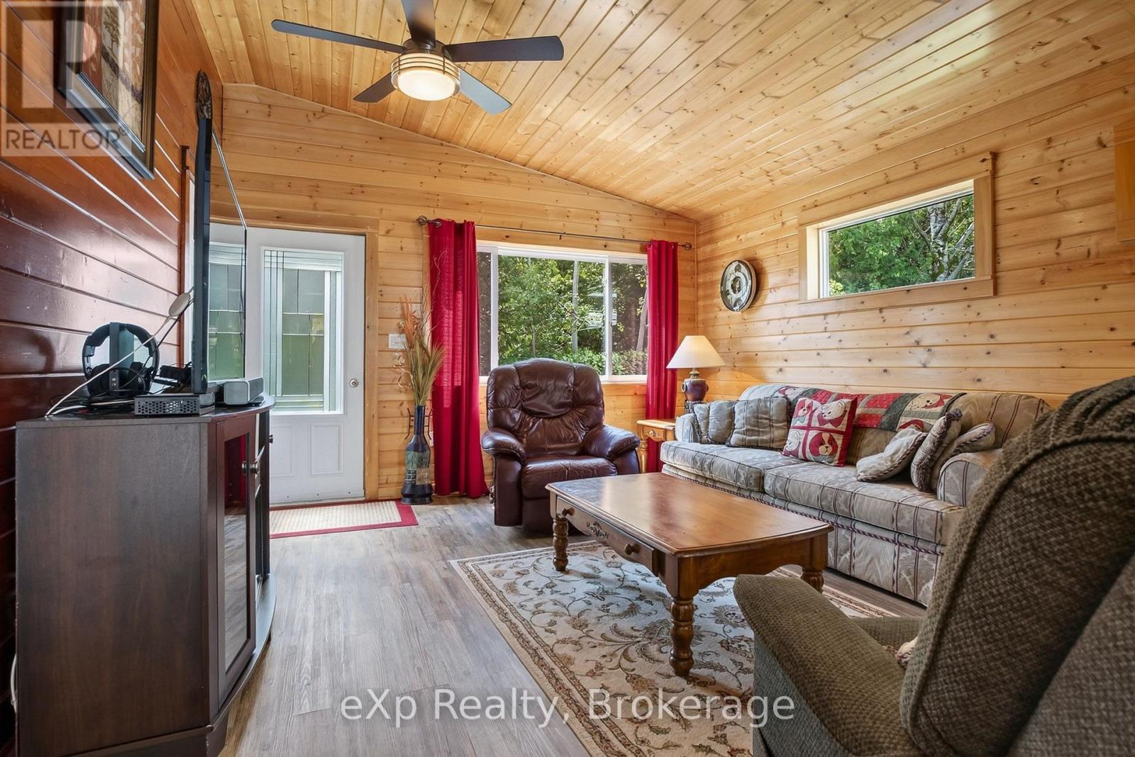 284 Leask Bay Shores Manitowaning Lane W, Assiginack, Ontario P0P 1N0 - Photo 10 - X13667582