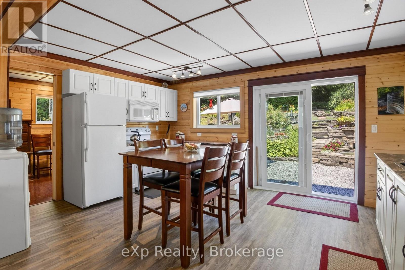 284 Leask Bay Shores Manitowaning Lane W, Assiginack, Ontario P0P 1N0 - Photo 4 - X13667582