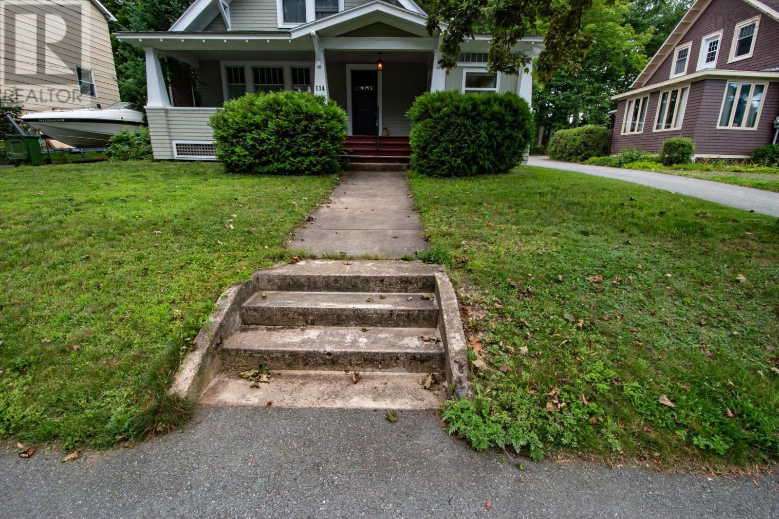 114 Alexandra Avenue, Bridgewater, Nova Scotia  B4V 1H4 - Photo 5 - 202620375