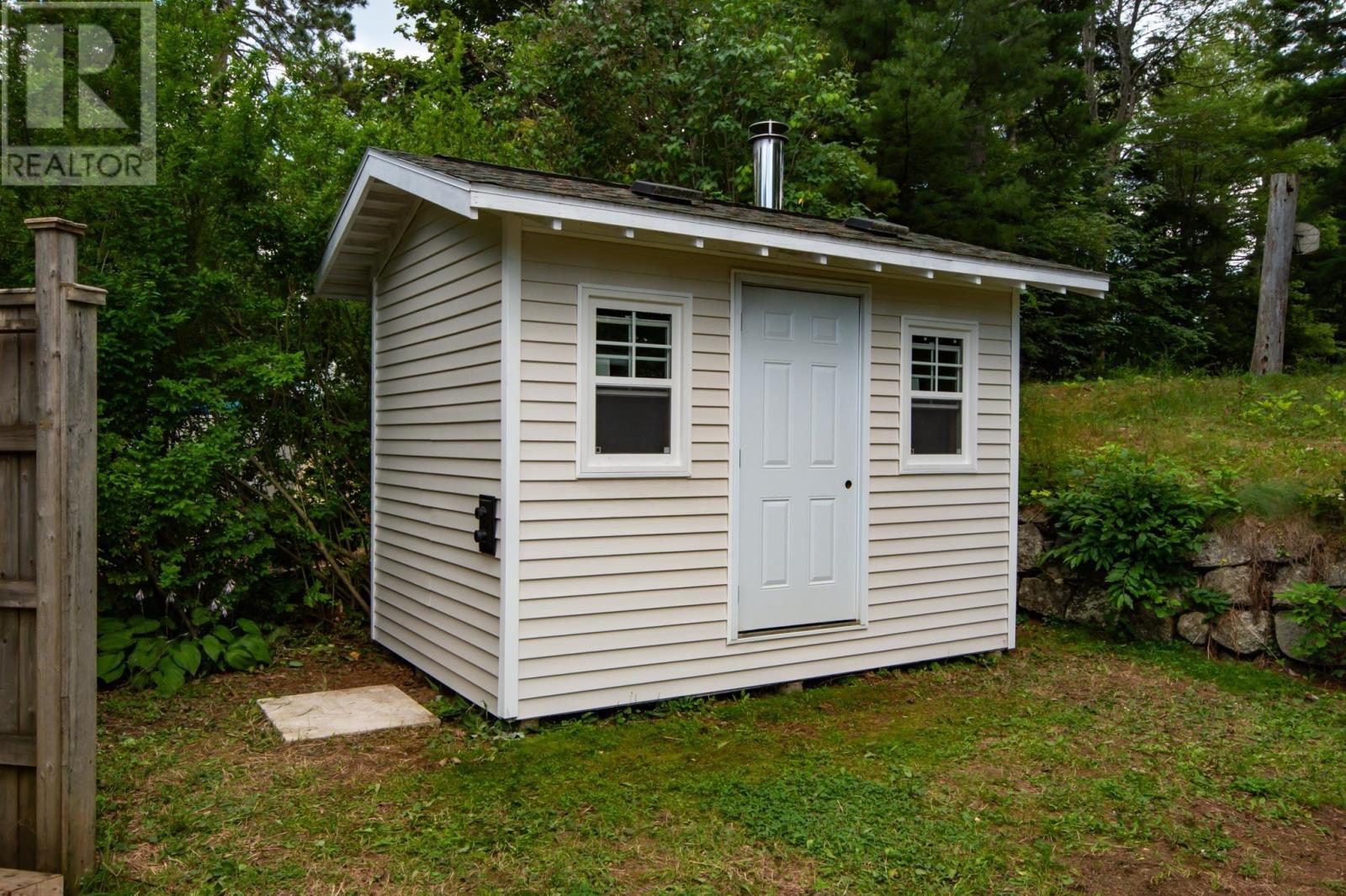 114 Alexandra Avenue, Bridgewater, Nova Scotia  B4V 1H4 - Photo 35 - 202620375