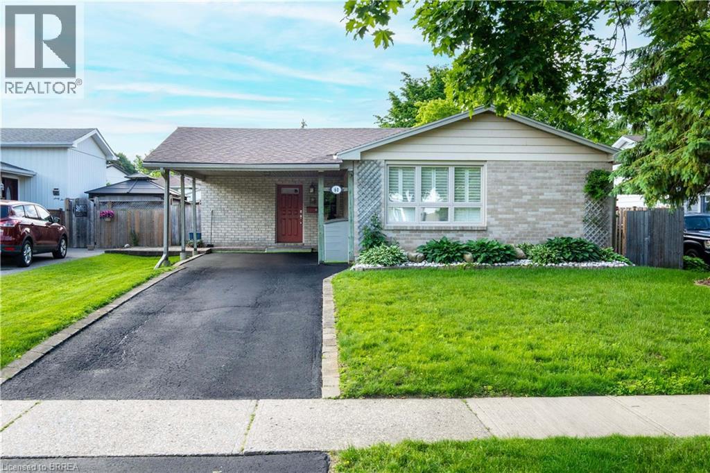 60 Woodlawn Avenue, Brantford, Ontario  N3V 1B3 - Photo 2 - 40834747