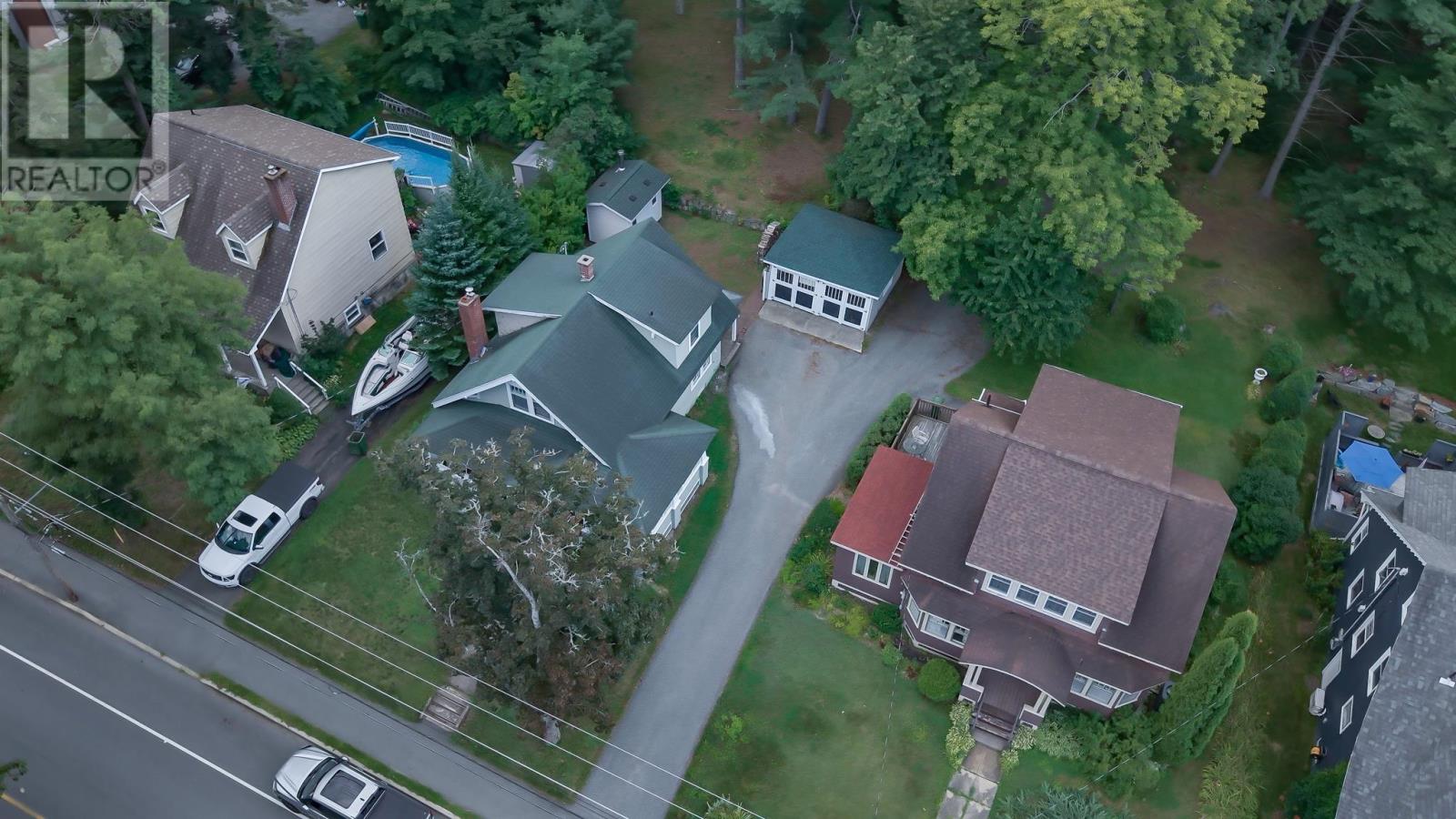 114 Alexandra Avenue, Bridgewater, Nova Scotia  B4V 1H4 - Photo 4 - 202620375