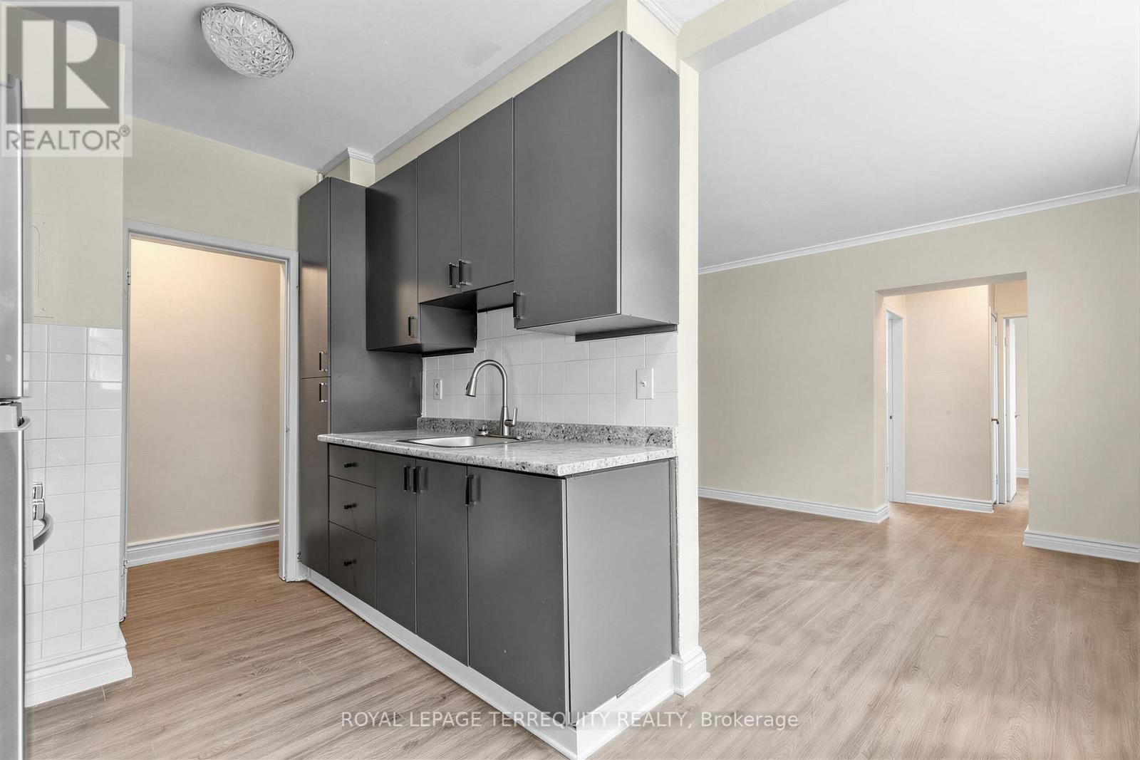 3 - 2550 KEELE STREET, Toronto, Ontario