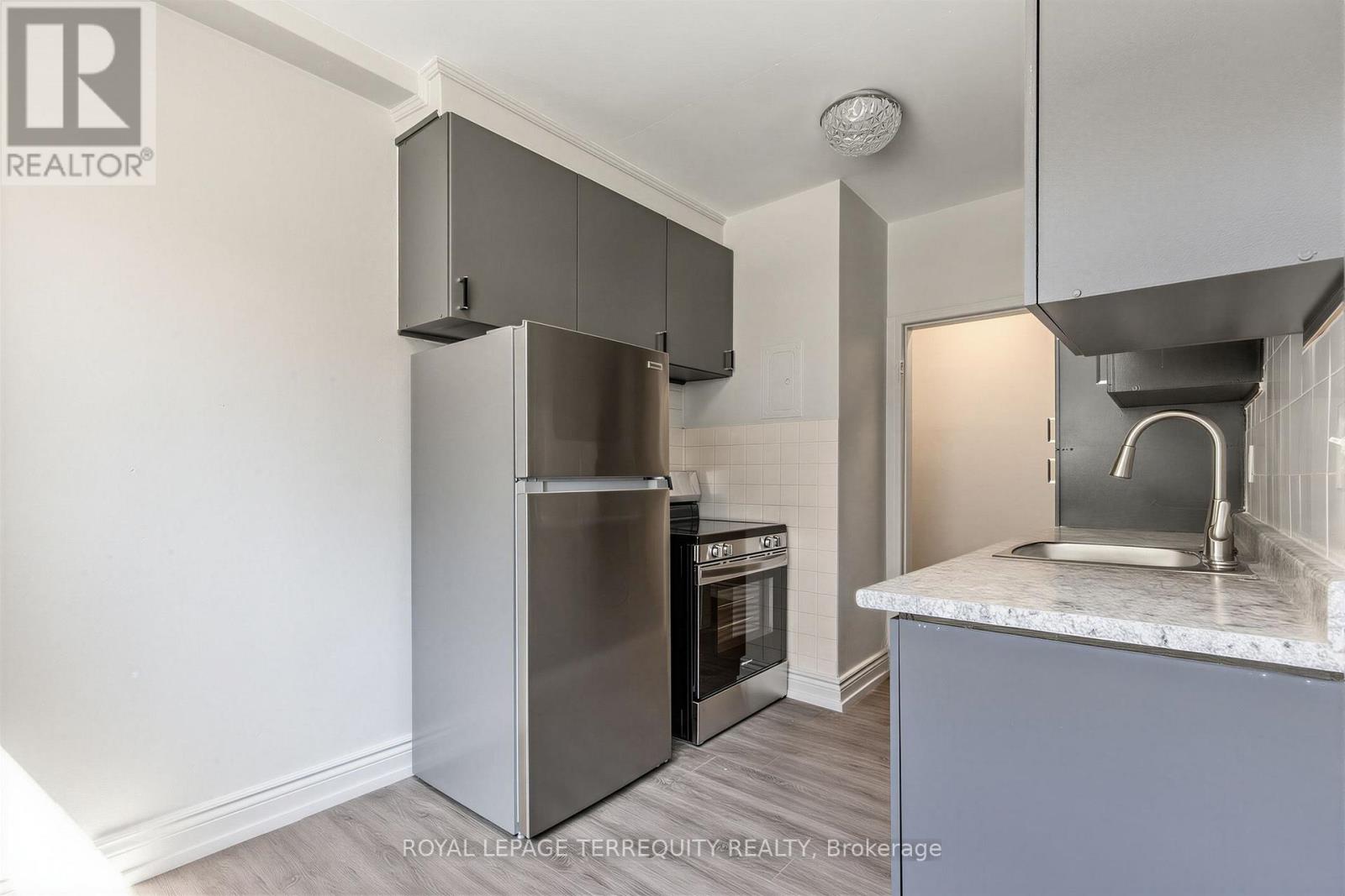 3 - 2550 Keele Street, Toronto, Ontario  M6L 2N8 - Photo 3 - W13504156