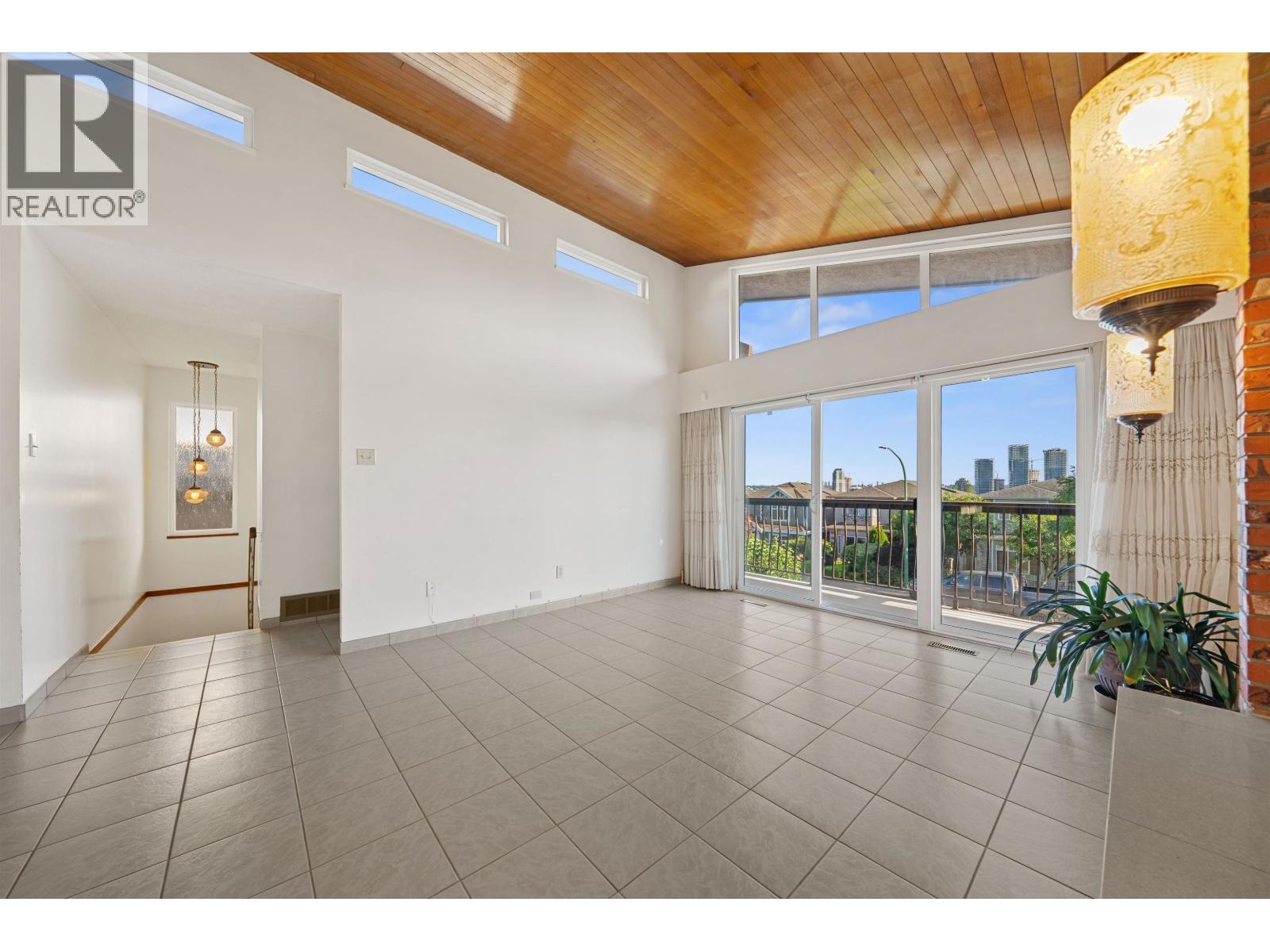 4741 Union Street, Burnaby, British Columbia  V5C 2Y5 - Photo 6 - R3155069
