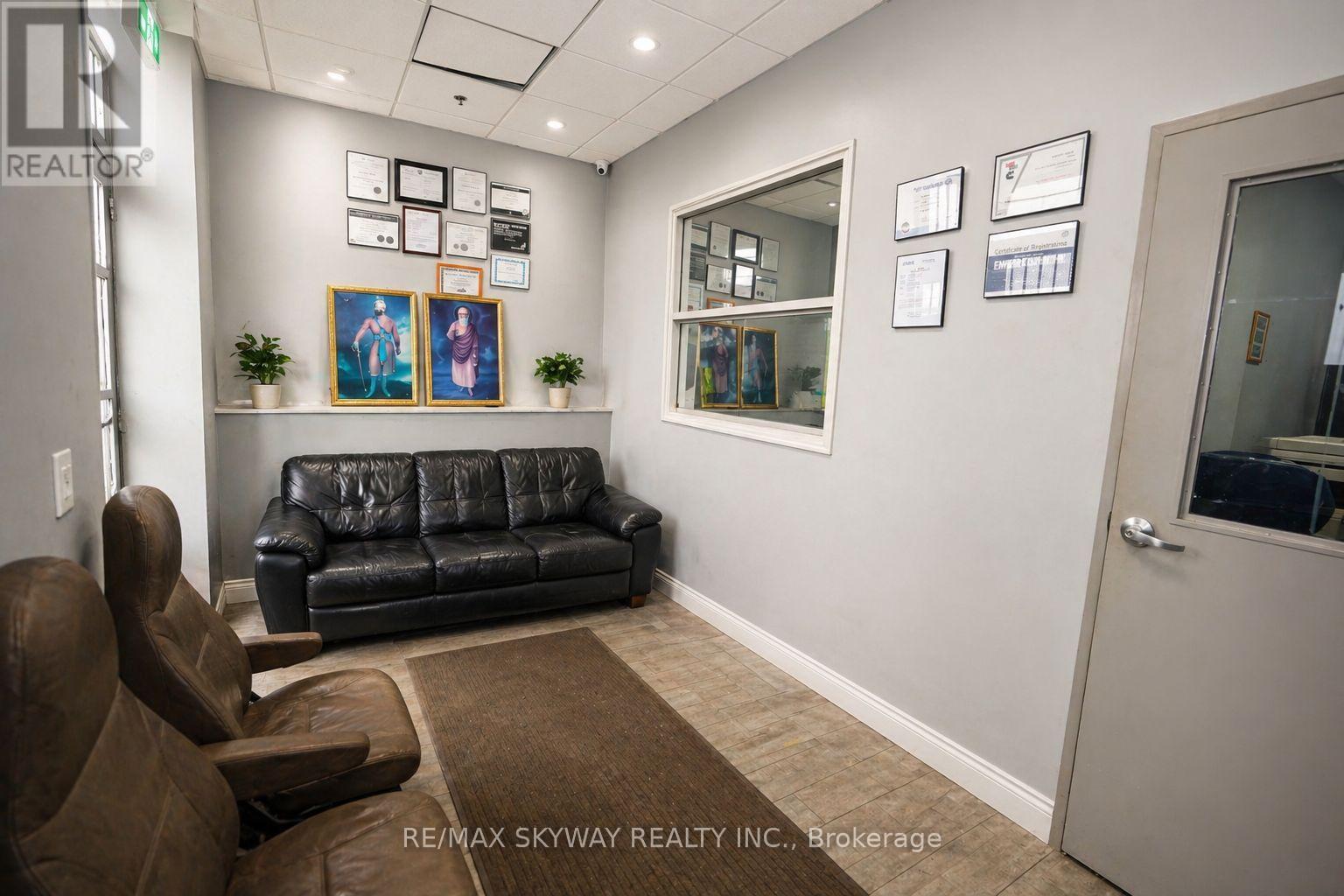 20 - 2070 Steeles Avenue E, Brampton, Ontario  L6T 0J4 - Photo 6 - W13667578