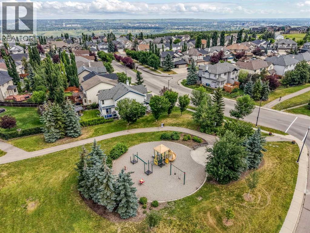 43 Cougar Ridge Bay SW, Calgary, Alberta  T3H 5C4 - Photo 27 - A2335162