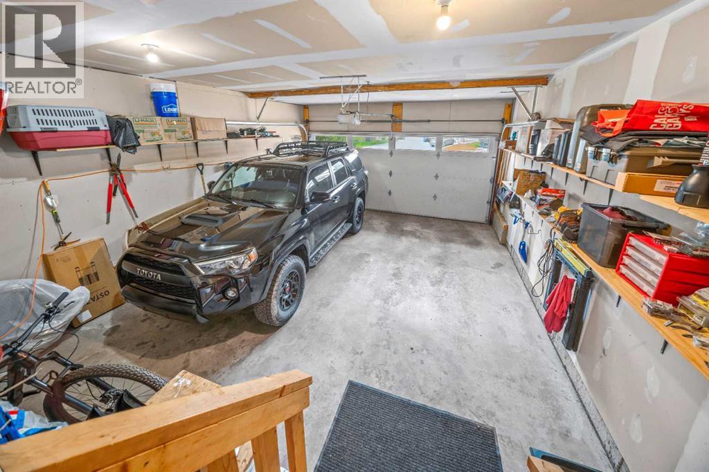 43 Cougar Ridge Bay SW, Calgary, Alberta  T3H 5C4 - Photo 19 - A2335162