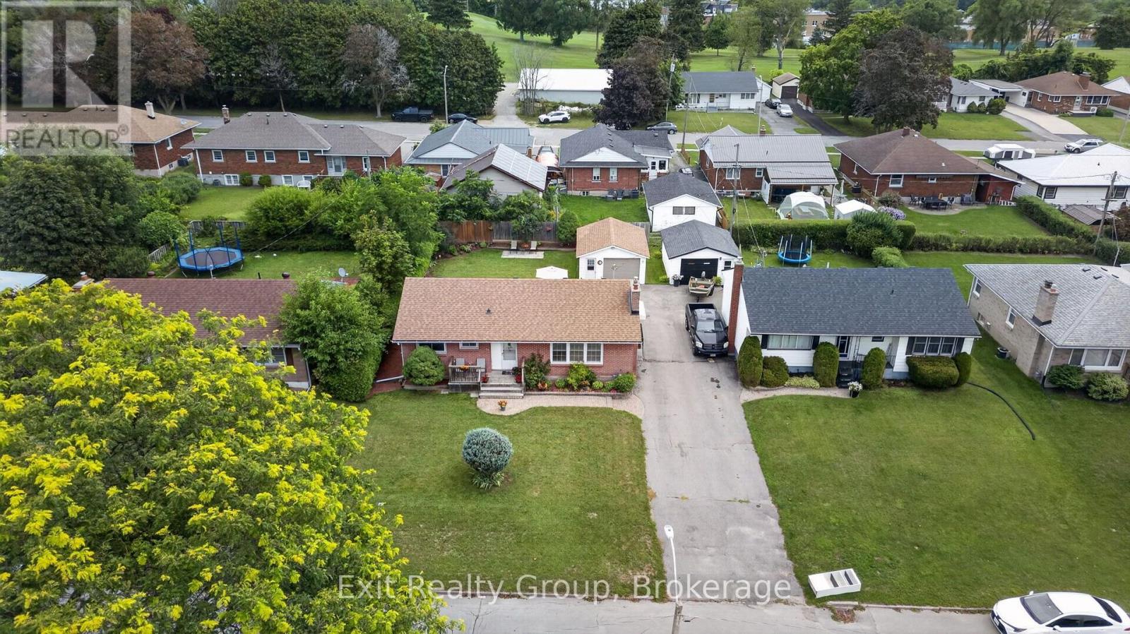 41 Second Avenue, Quinte West, Ontario  K8V 5M5 - Photo 4 - X13665684