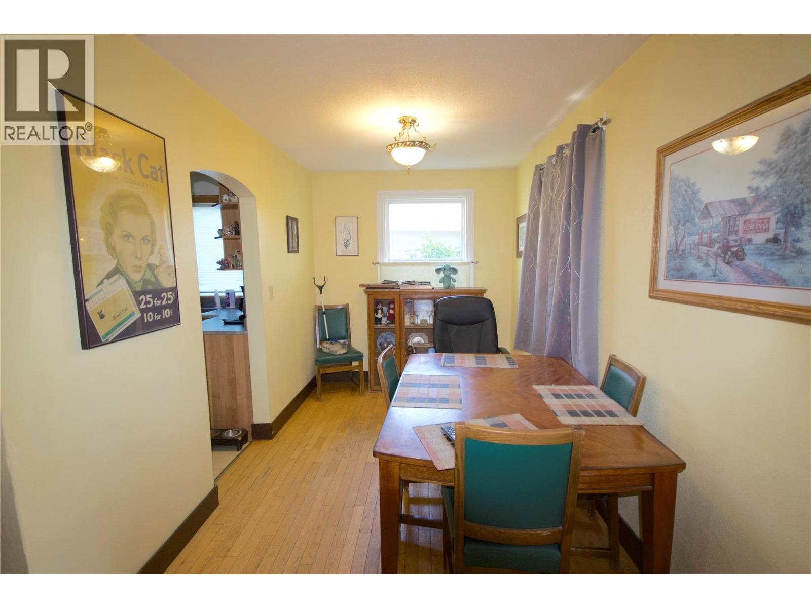 904 107 Avenue, Dawson Creek, British Columbia  V1G 2R4 - Photo 4 - 10395274