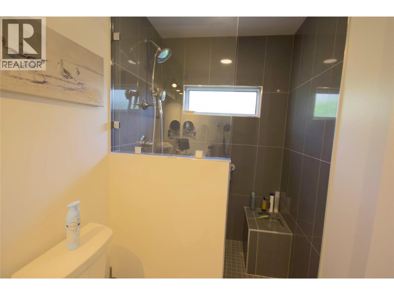 904 107 Avenue, Dawson Creek, British Columbia  V1G 2R4 - Photo 9 - 10395274