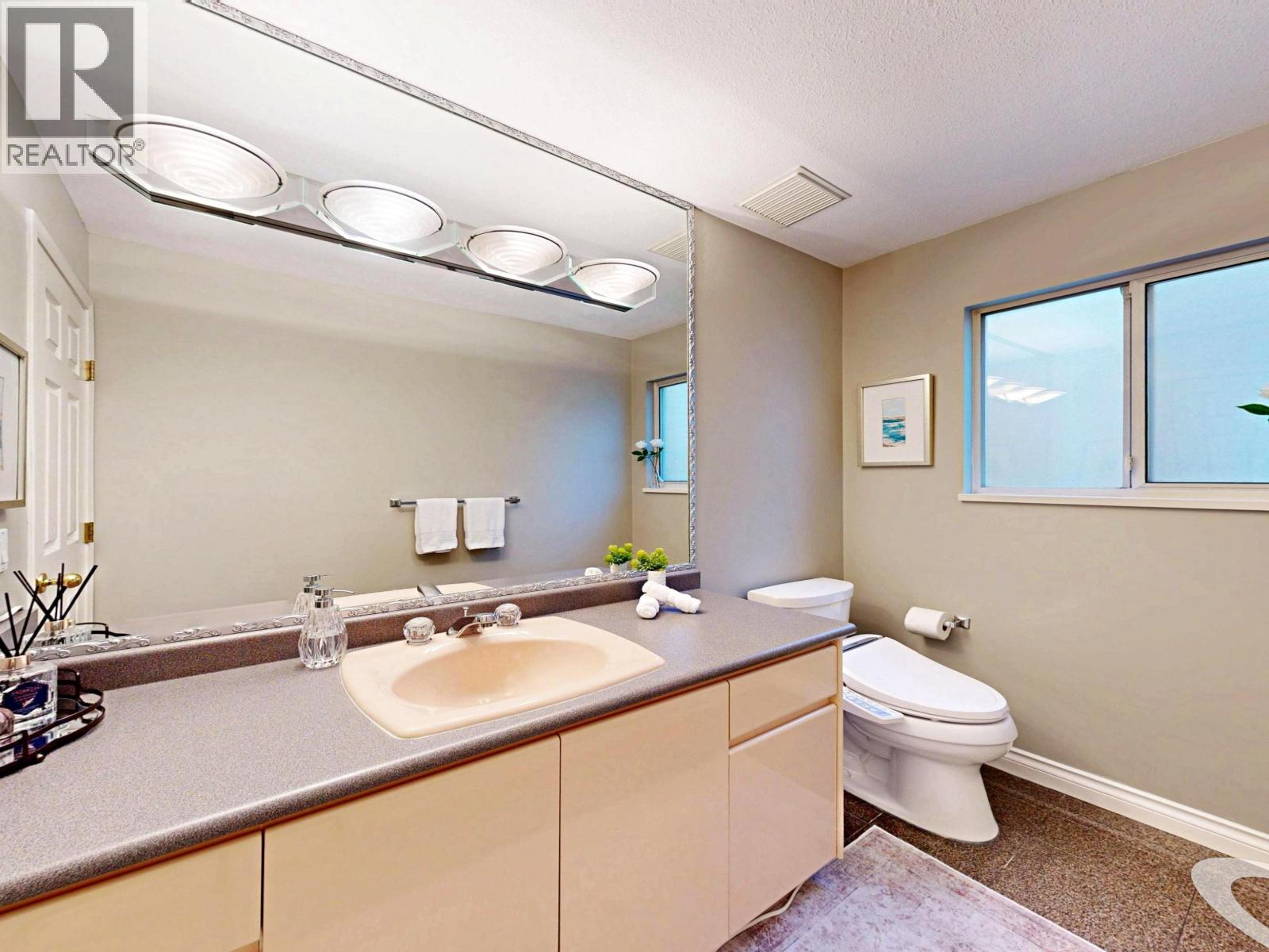 4093 Nithsdale Street, Burnaby, British Columbia  V5G 1P5 - Photo 25 - R3139822