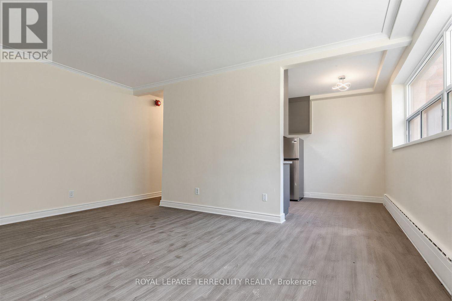 1 - 2550 Keele Street, Toronto, Ontario  M6L 2N8 - Photo 8 - W13504130