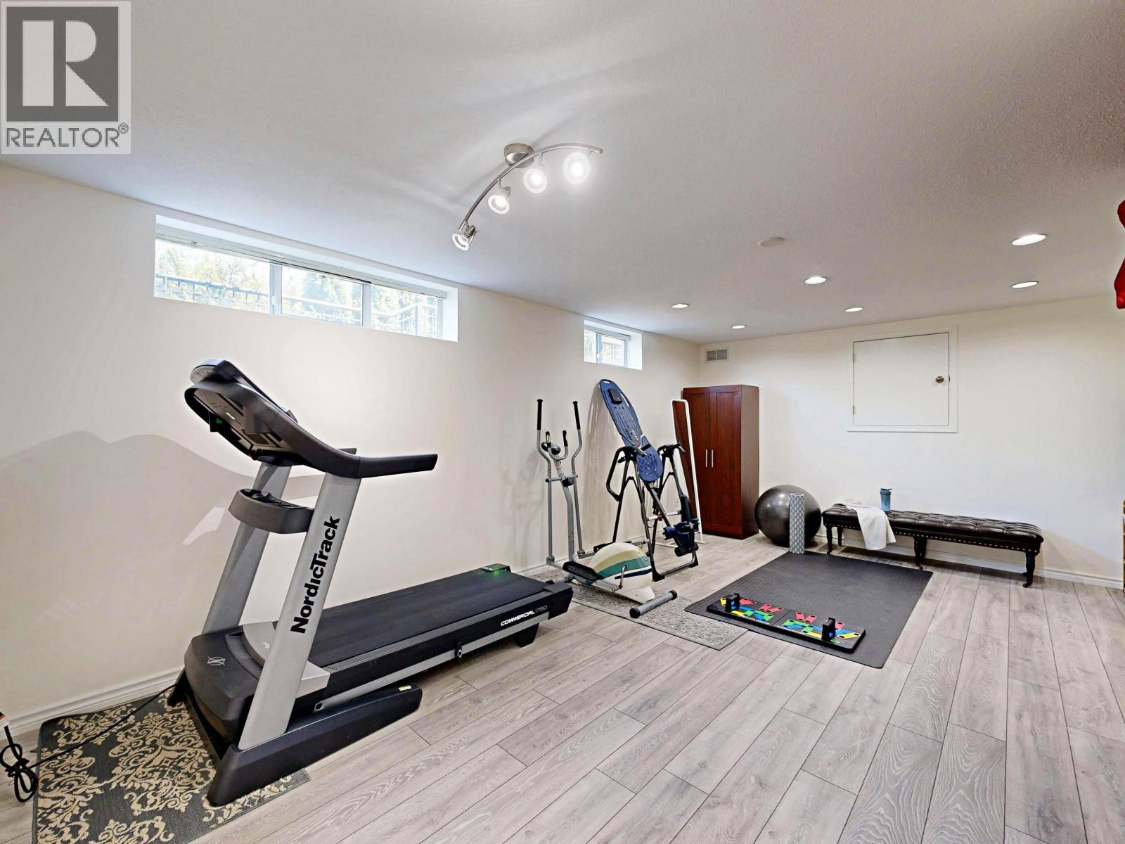 4093 Nithsdale Street, Burnaby, British Columbia  V5G 1P5 - Photo 28 - R3139822