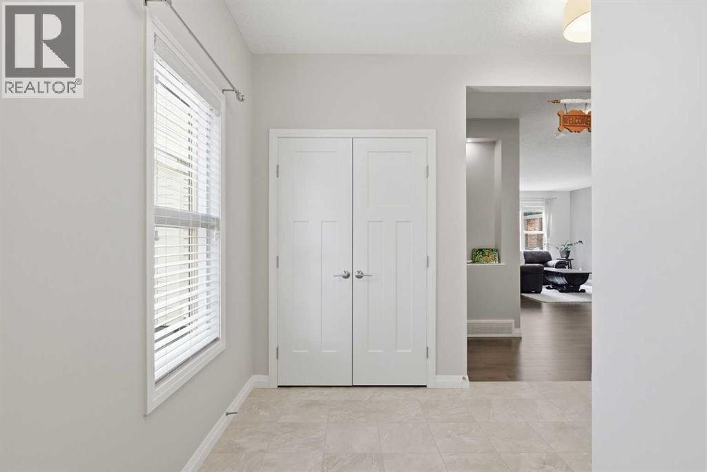 81 Riviera View, Cochrane, Alberta  T4C 0Y7 - Photo 8 - A2330385