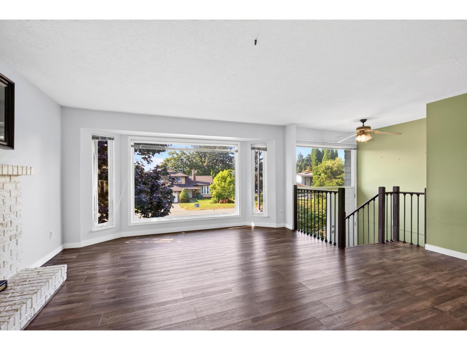 33383 Whidden Avenue, Mission, British Columbia  V2V 4Z6 - Photo 7 - R3154584