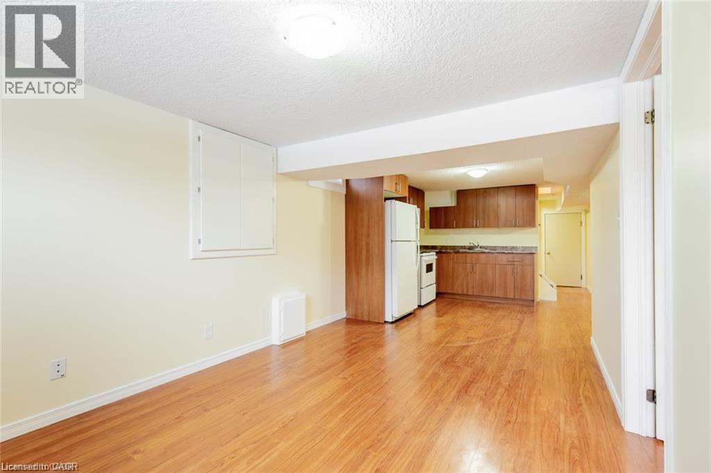 16 Garrow Drive, Hamilton, Ontario  L9C 6G9 - Photo 19 - 40846065