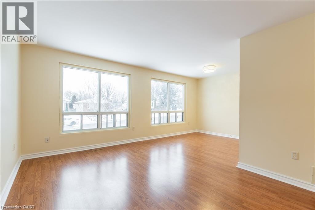 16 Garrow Drive, Hamilton, Ontario  L9C 6G9 - Photo 3 - 40846073