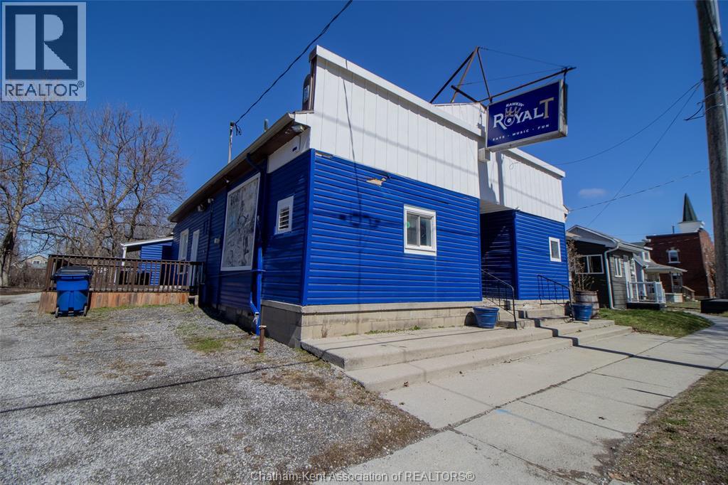MLS# 26019665: 113-119 King STREET, Chatham, Canada