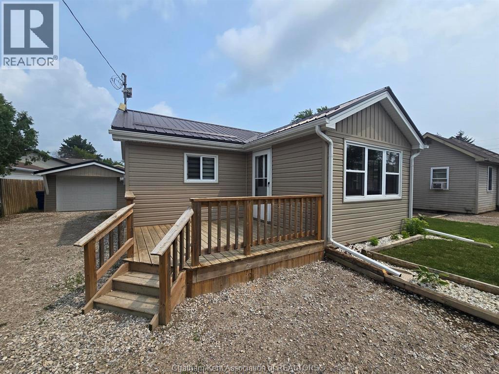 MLS# 26019659: 21031 QUEEN STREET, Charing Cross, Canada