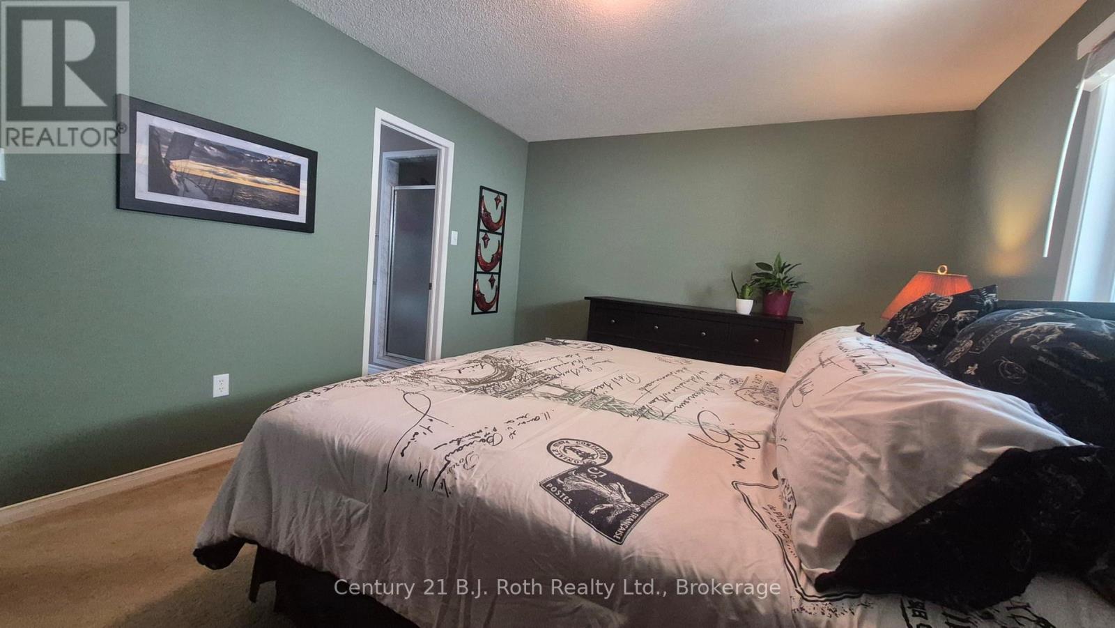 116 Dyer Drive, Wasaga Beach, Ontario  L9Z 1E5 - Photo 12 - S13666170