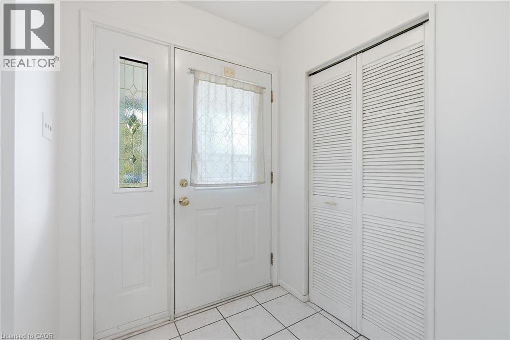 2469 Padstow Crescent, Mississauga, Ontario  L5J 2G2 - Photo 3 - 40853850