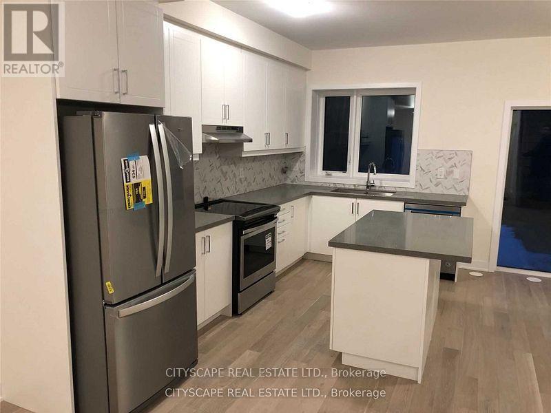 83 William Duncan Road, Toronto, Ontario M3K 0B7 - Photo 2 - W13667408