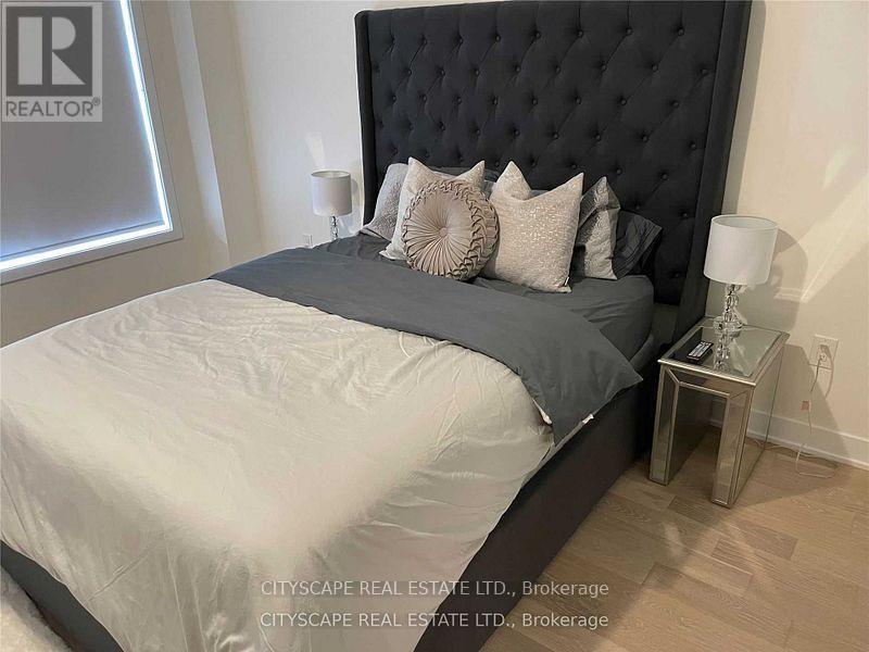 83 William Duncan Road, Toronto, Ontario M3K 0B7 - Photo 6 - W13667408