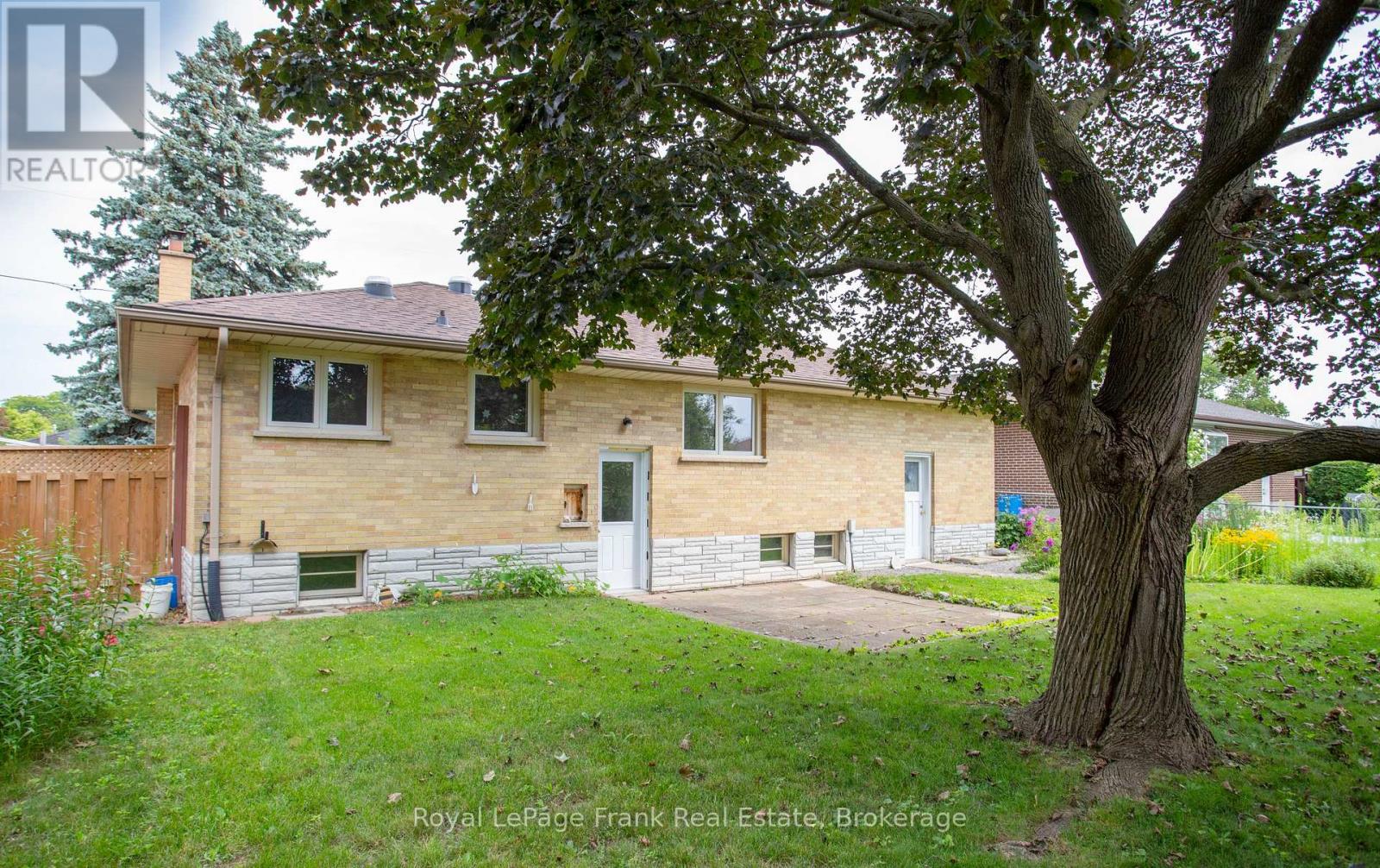 407 Glencastle Avenue, Oshawa, Ontario  L1J 3K7 - Photo 25 - E13667704