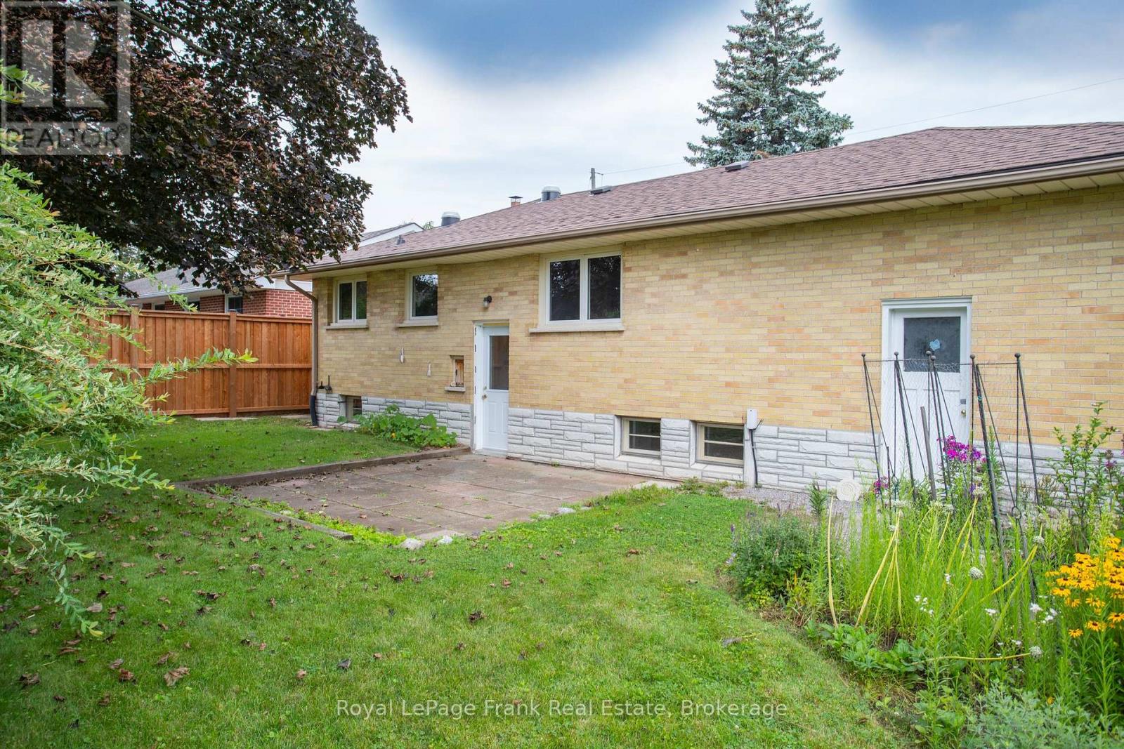 407 Glencastle Avenue, Oshawa, Ontario  L1J 3K7 - Photo 26 - E13667704