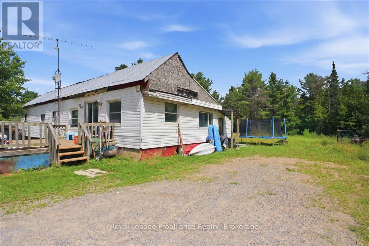 27 Hartin Road, Addington Highlands, Ontario  K0H 2G0 - Photo 31 - X13667674
