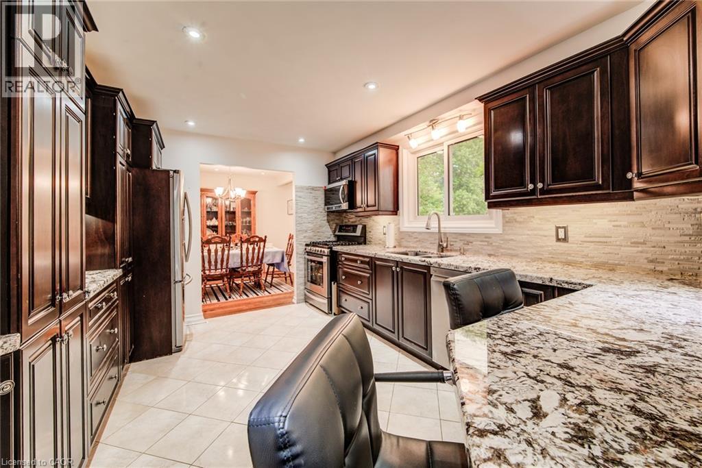 215 Forestwood Drive, Kitchener, Ontario  N2N 1B7 - Photo 9 - 40848070