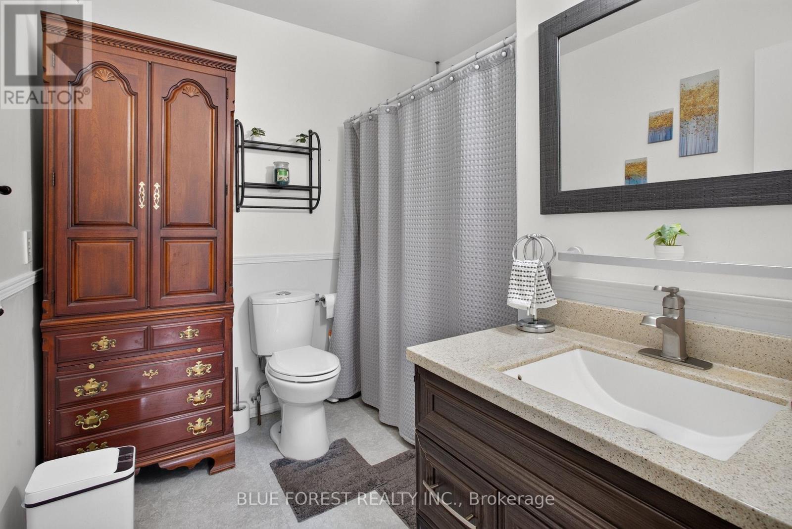 140 Highbury Avenue N, London East, Ontario  N5Z 2W4 - Photo 11 - X13667776
