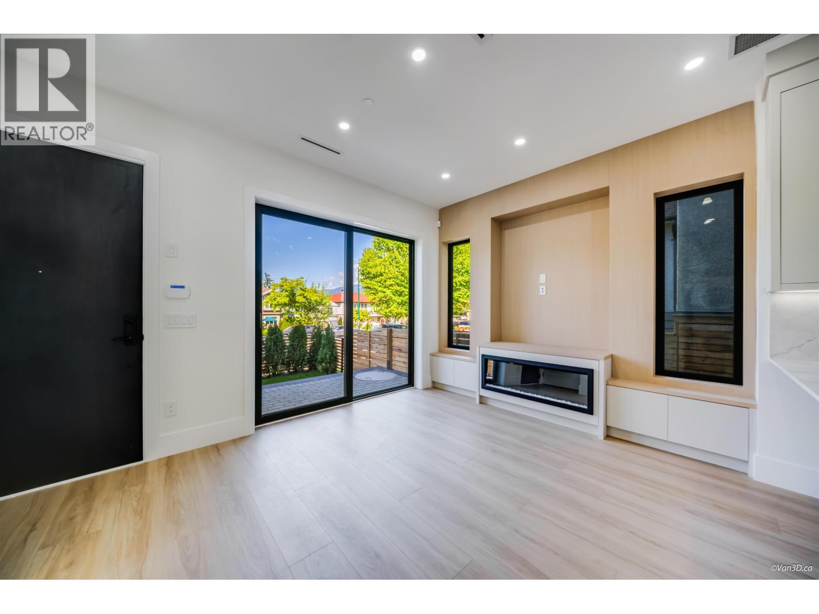 1 2636 Mcgill Street, Vancouver, British Columbia  V5K 1H3 - Photo 5 - R3151392