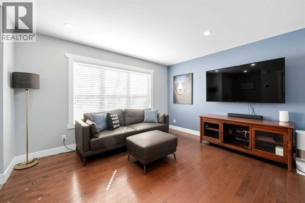 86 Everwillow Circle Sw, Calgary, Alberta  T2Y 4G5 - Photo 5 - A2313097