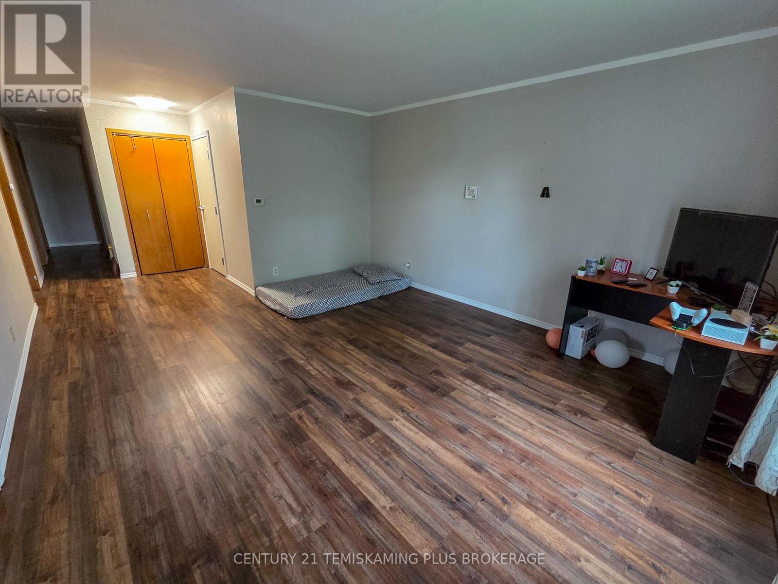 126 Fourth Avenue, Englehart, Ontario  P0J 1H0 - Photo 4 - T13667710