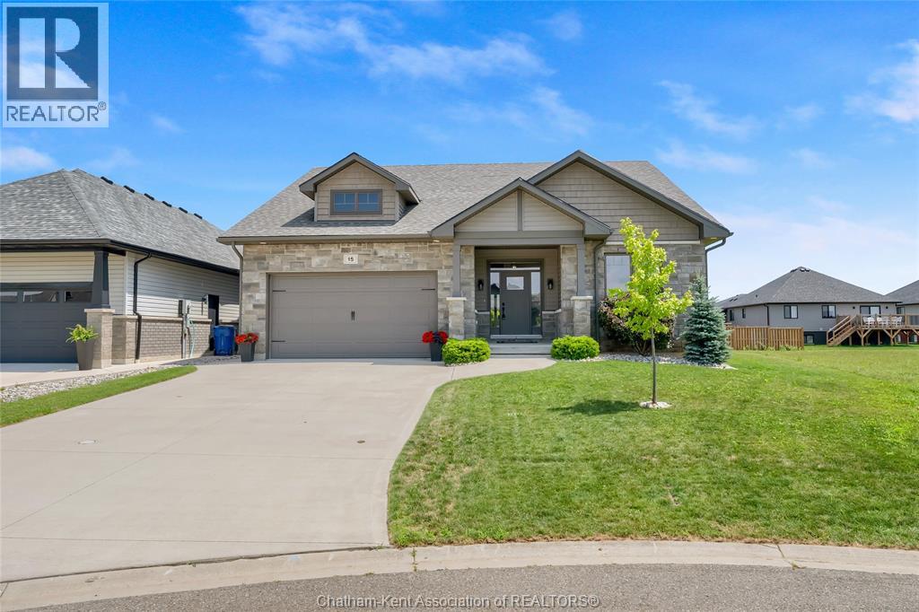 MLS# 26019462: 15 Sienna COURT, Chatham, Canada