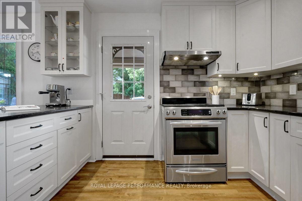 13 Wolff Street, Ottawa, Ontario  K1K 1K6 - Photo 15 - X13667652