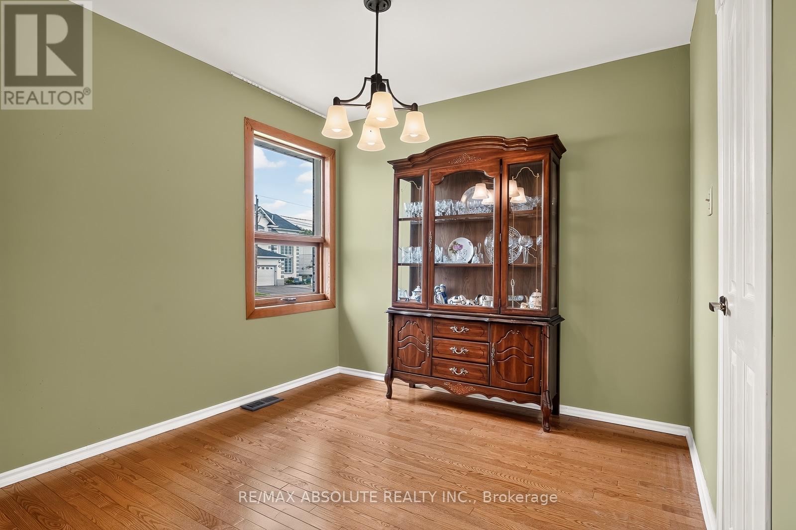 1880 Kingsdale Avenue, Ottawa, Ontario  K1T 1J1 - Photo 25 - X13667722