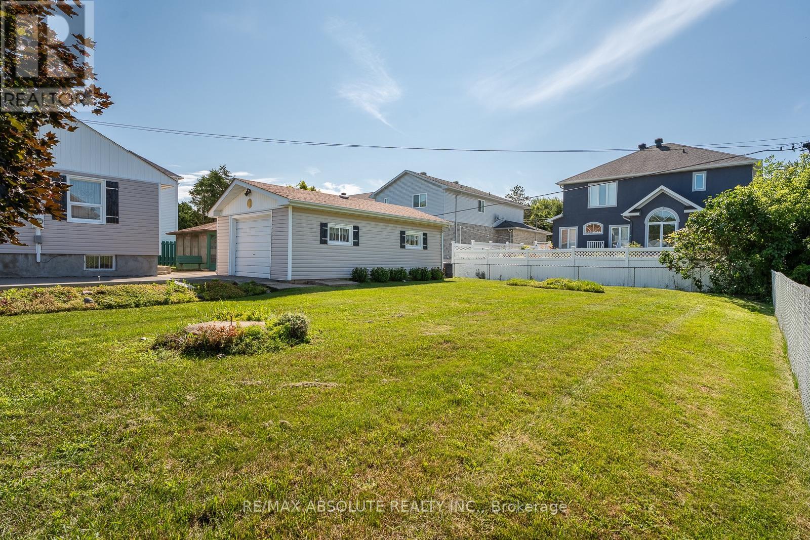 1880 Kingsdale Avenue, Ottawa, Ontario  K1T 1J1 - Photo 5 - X13667722