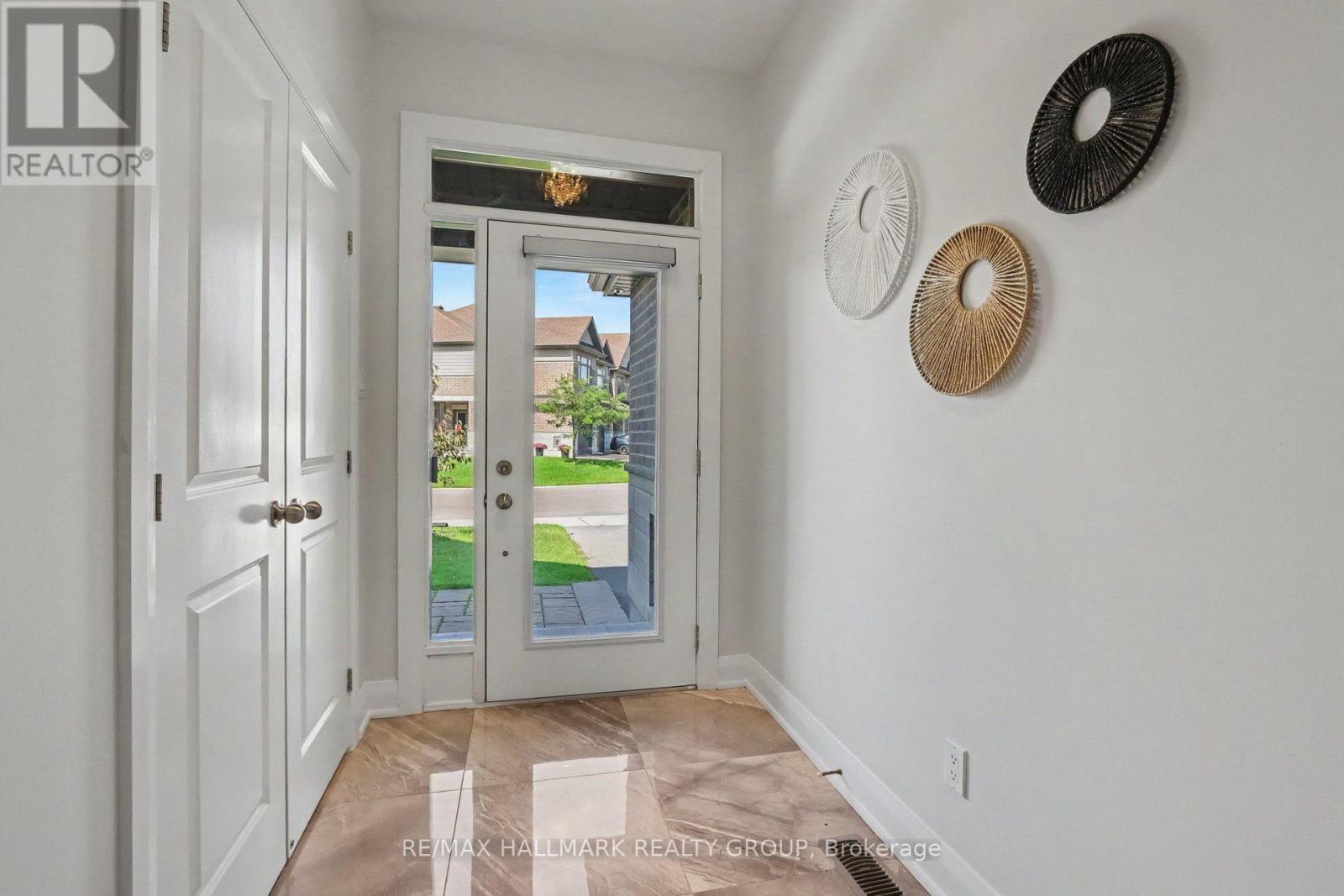 52 Porter Street, Ottawa, Ontario K2S 2L9 - Photo 3 - X13667758