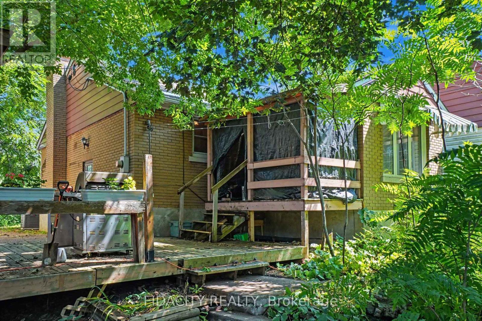 6 Malcolm Place, Ottawa, Ontario K2G 1P4 - Photo 10 - X13667768