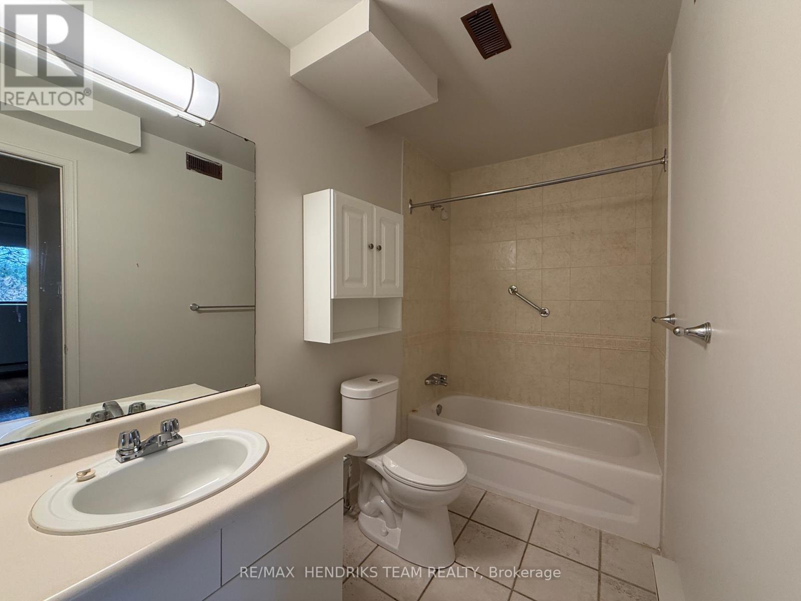 215 - 128 St Augustine Drive, St. Catharines, Ontario  L2P 3X6 - Photo 9 - X13667656