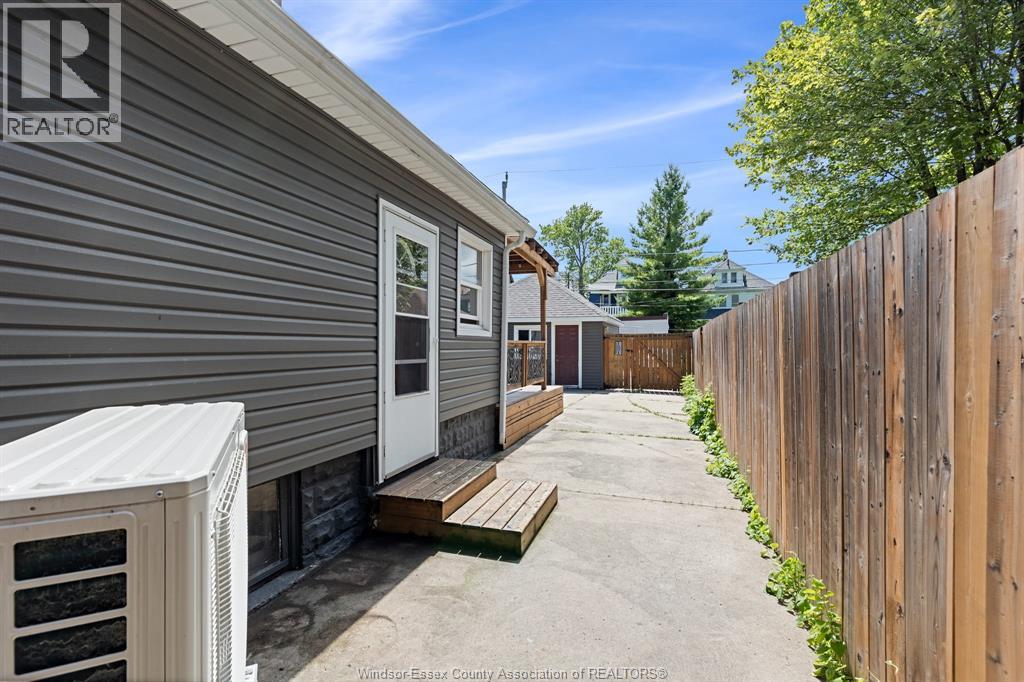 327 Lincoln Road, Windsor, Ontario  N8Y 2G6 - Photo 22 - 26019671
