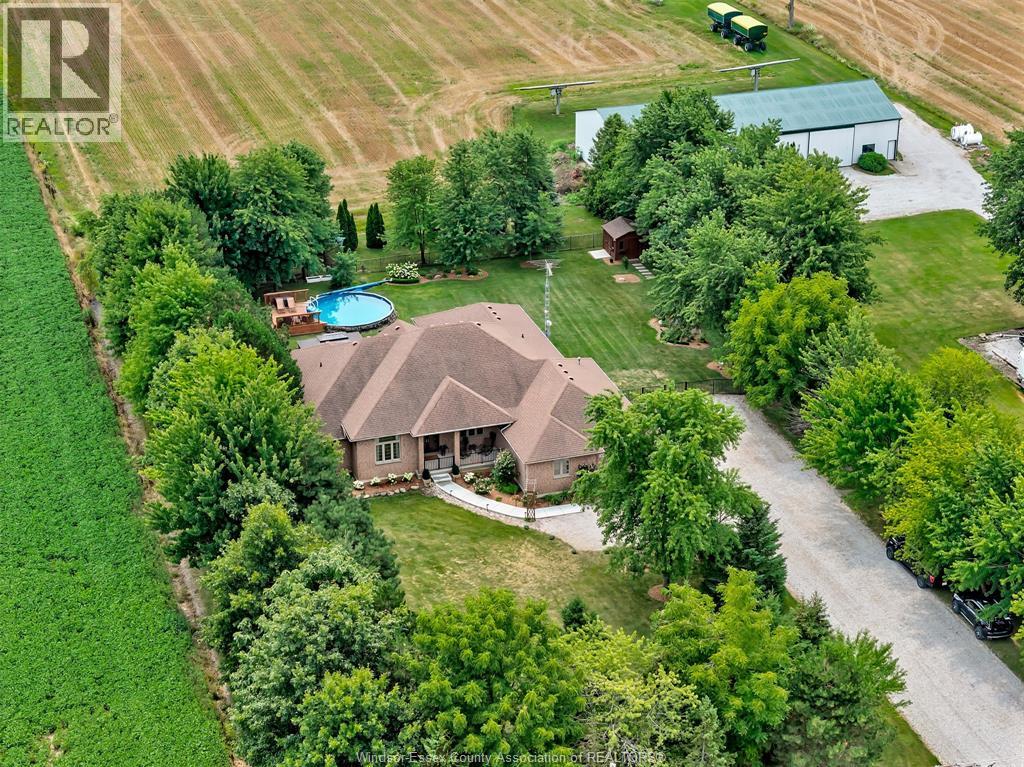 MLS# 26019653: 2207 SOUTH MIDDLE ROAD, Lakeshore, Canada